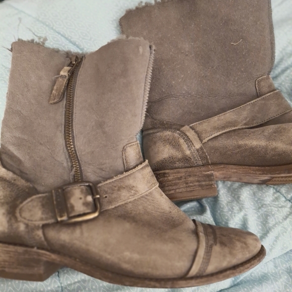 Koolaburra Shoes - Koolaburra By UGG WARM WINTER BOOTS! BEAUTIFUL SHAPE